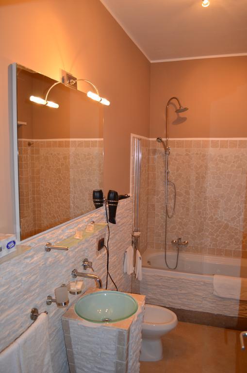 Lambruschini 69 Bed & Breakfast Fiumicino Dış mekan fotoğraf